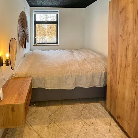 Newly Renovated Summer House Near *