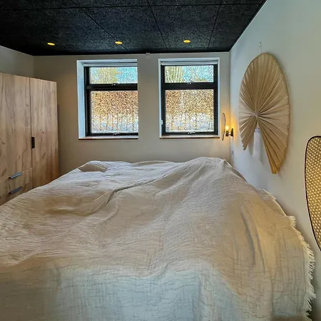 別荘 Newly Renovated Summer House Near