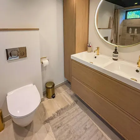 Newly Renovated Summer House Near Tisvildeleje